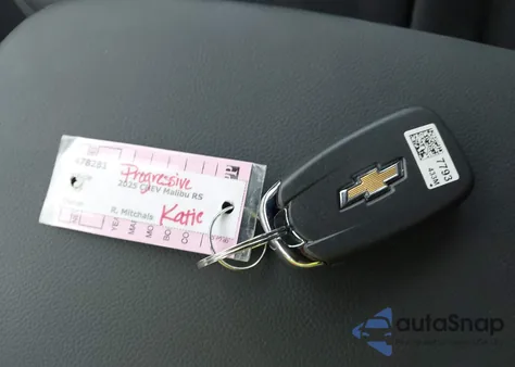 2025 Chevrolet Malibu Fwd Rs from USA, damaged, VIN 1G1ZG5STXSF137401